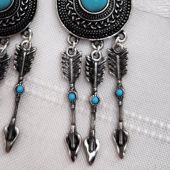ICON Silver Tone Concho & Arrow Western Statement Earrings NWT - Picture 5 of 5
